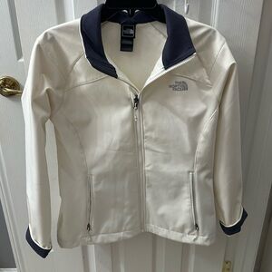 The north face brand jacket. Water resistant. Size medium ladies.